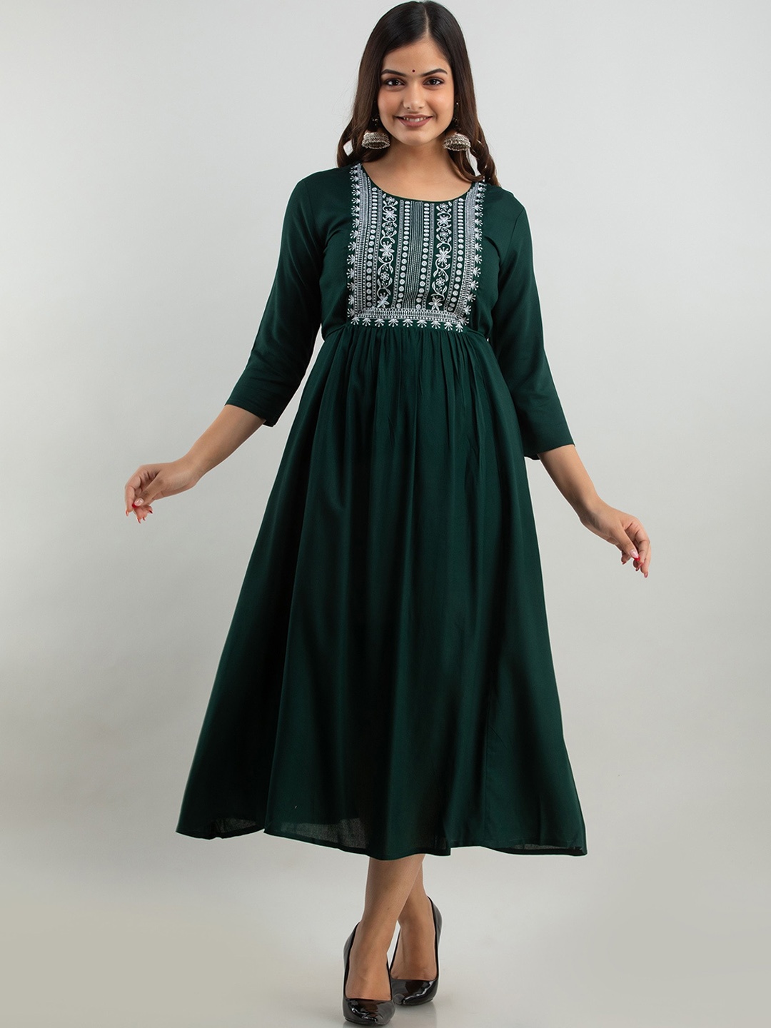 

BAIRAJ Yoke Design Thread Work Anarkali Kurta, Green