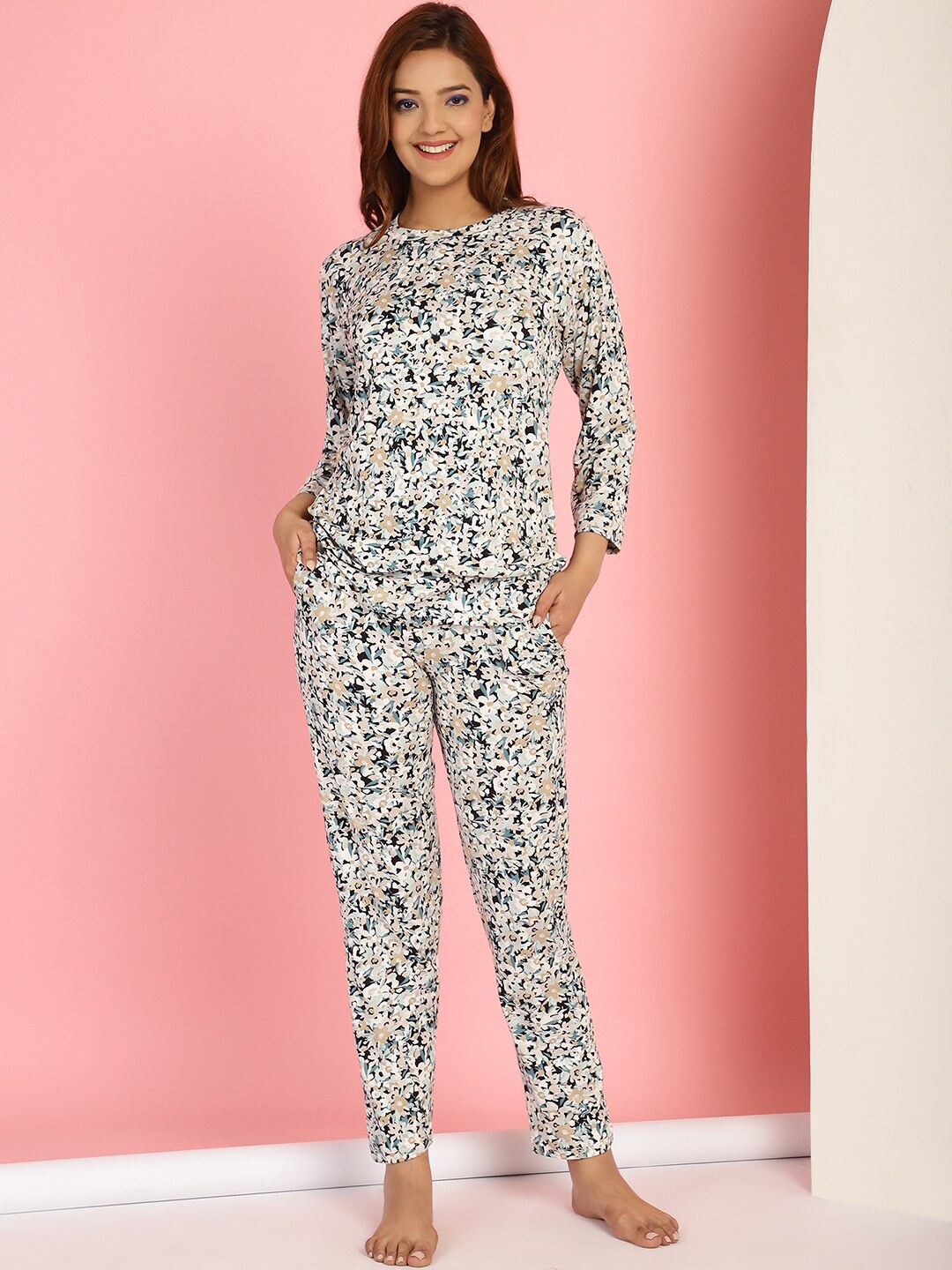 

GRACIT Floral Printed Cotton Night Suit, Grey