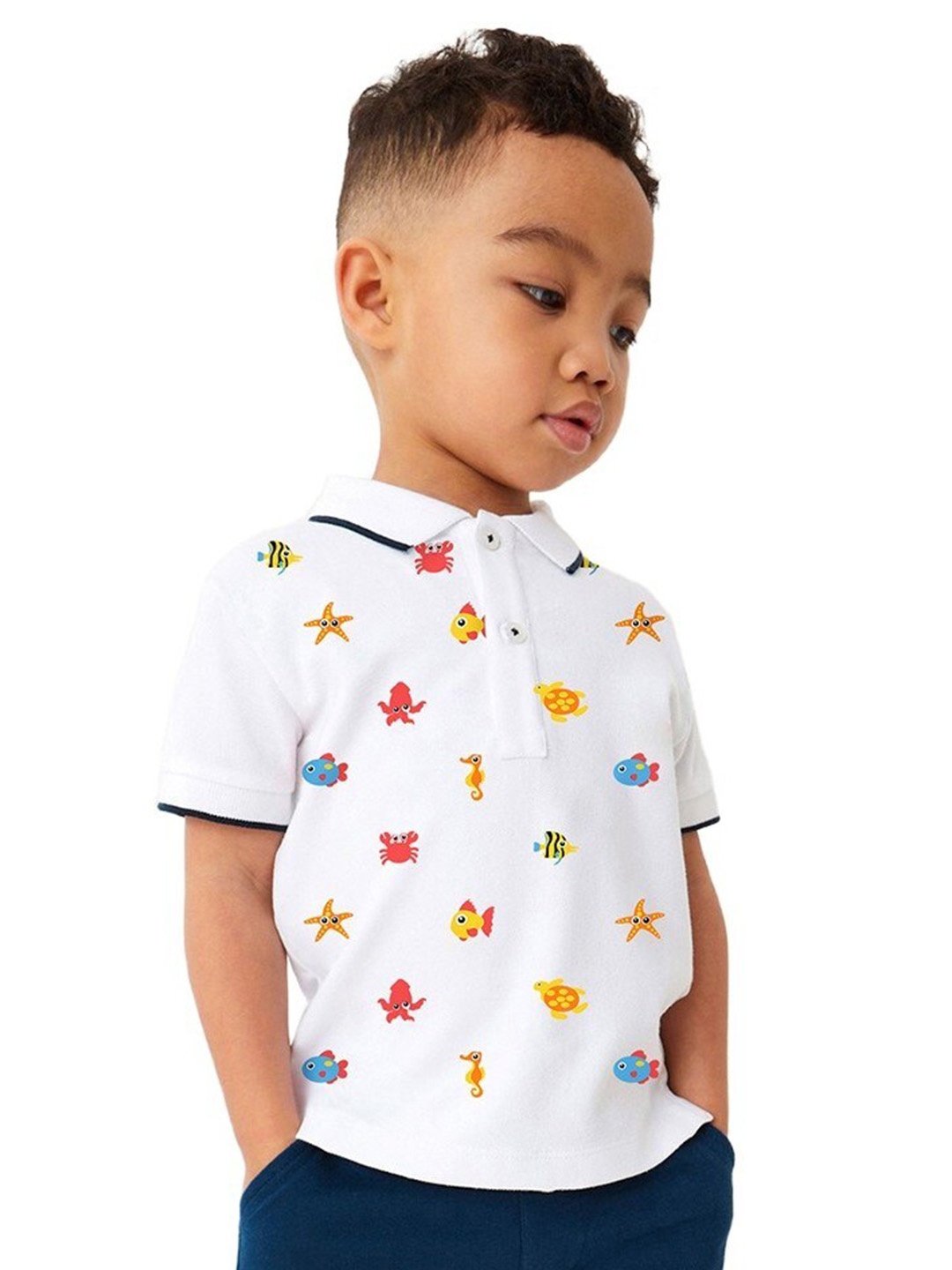 

StyleCast Boys White Graphic Printed Pure Cotton T-Shirt with Shorts