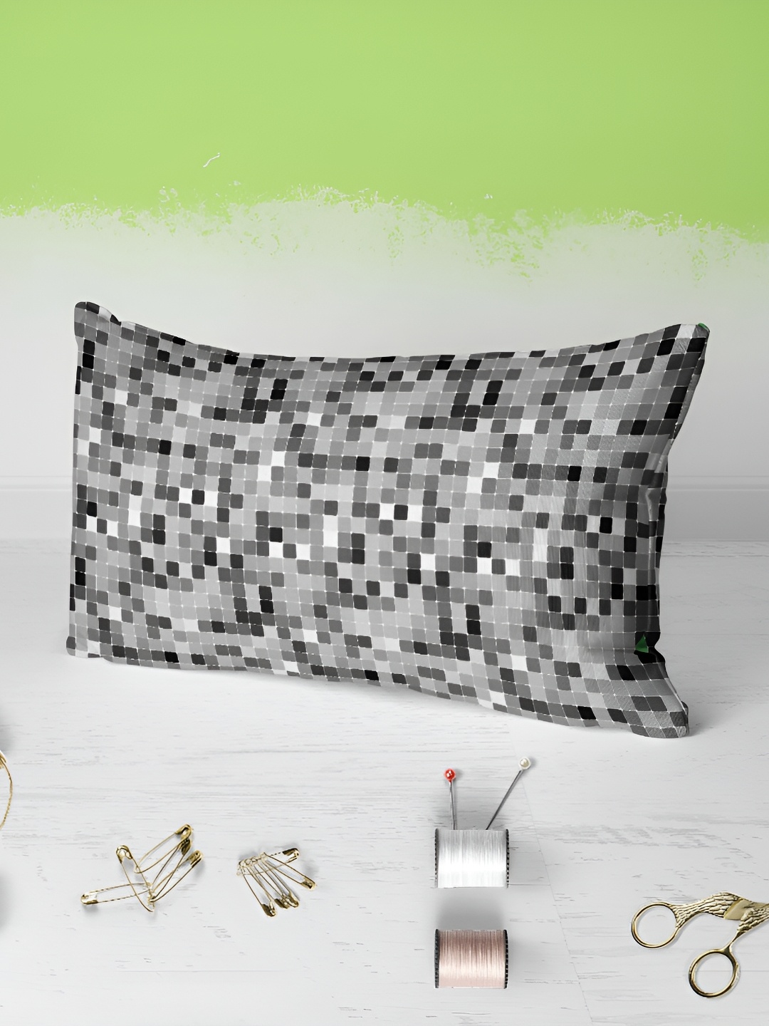 

ArtzFolio Black & Grey 2 Pieces Printed Velvet Rectangle Pillow Covers