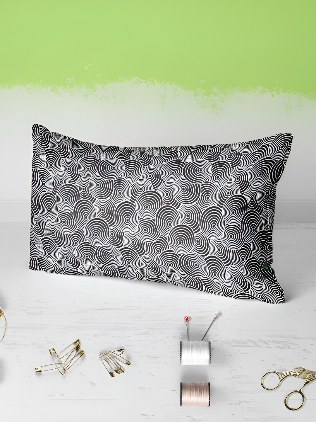 

ArtzFolio Grey 2 Pieces Printed Rectangle Pillow Covers