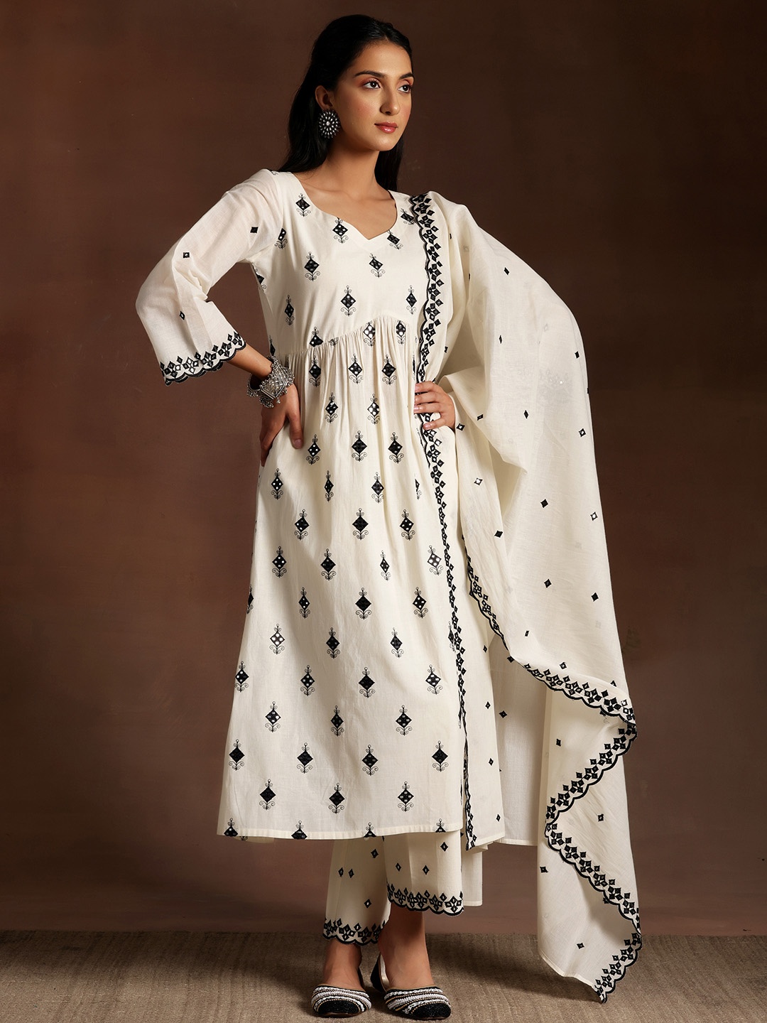 Libas Floral Embroidered Pleated Thread Work Pure Cotton Kurta With Trousers & Dupatta, Off white