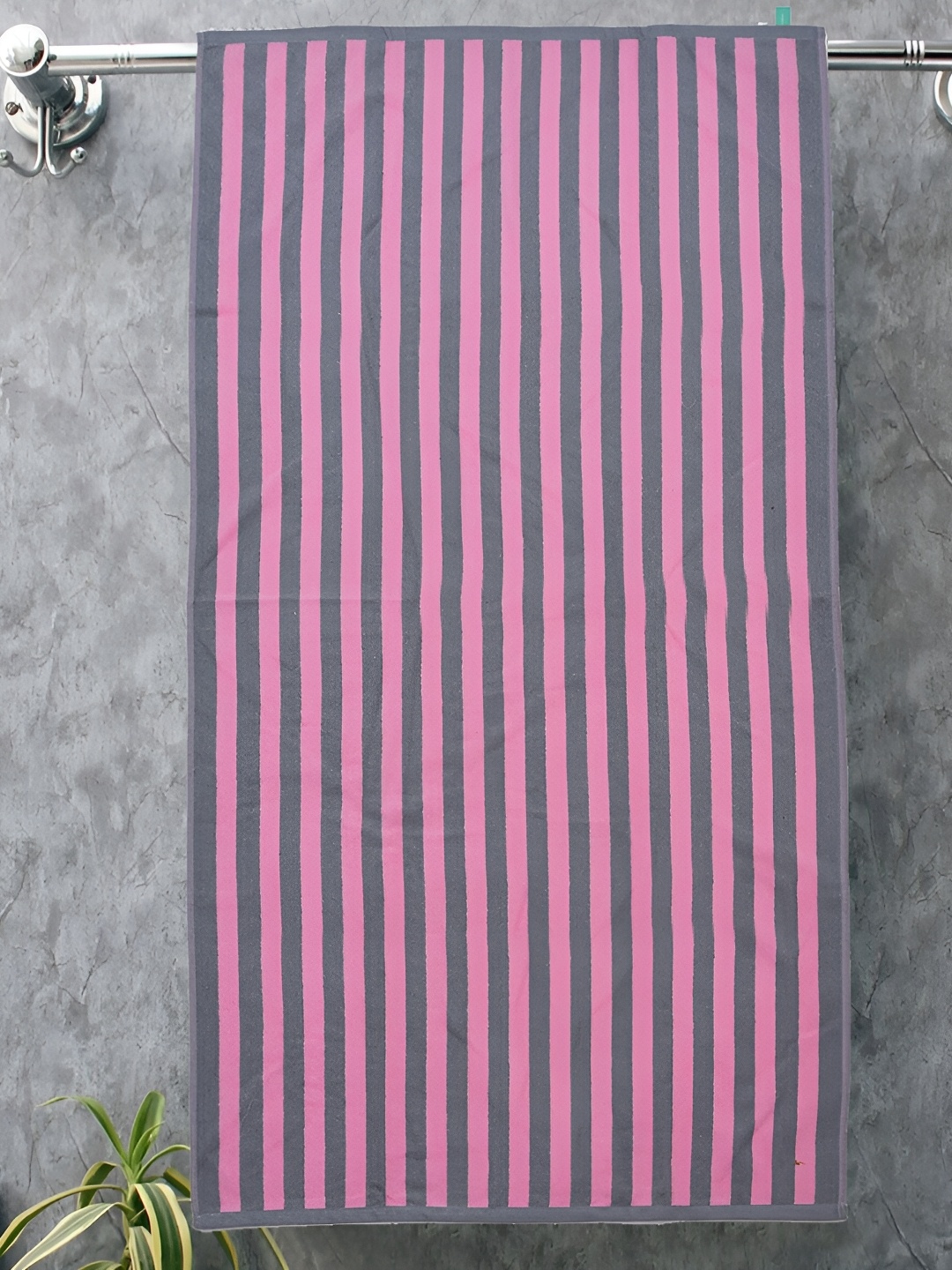 

RRC Pink & Grey Striped Cotton 500 GSM Bath Towel