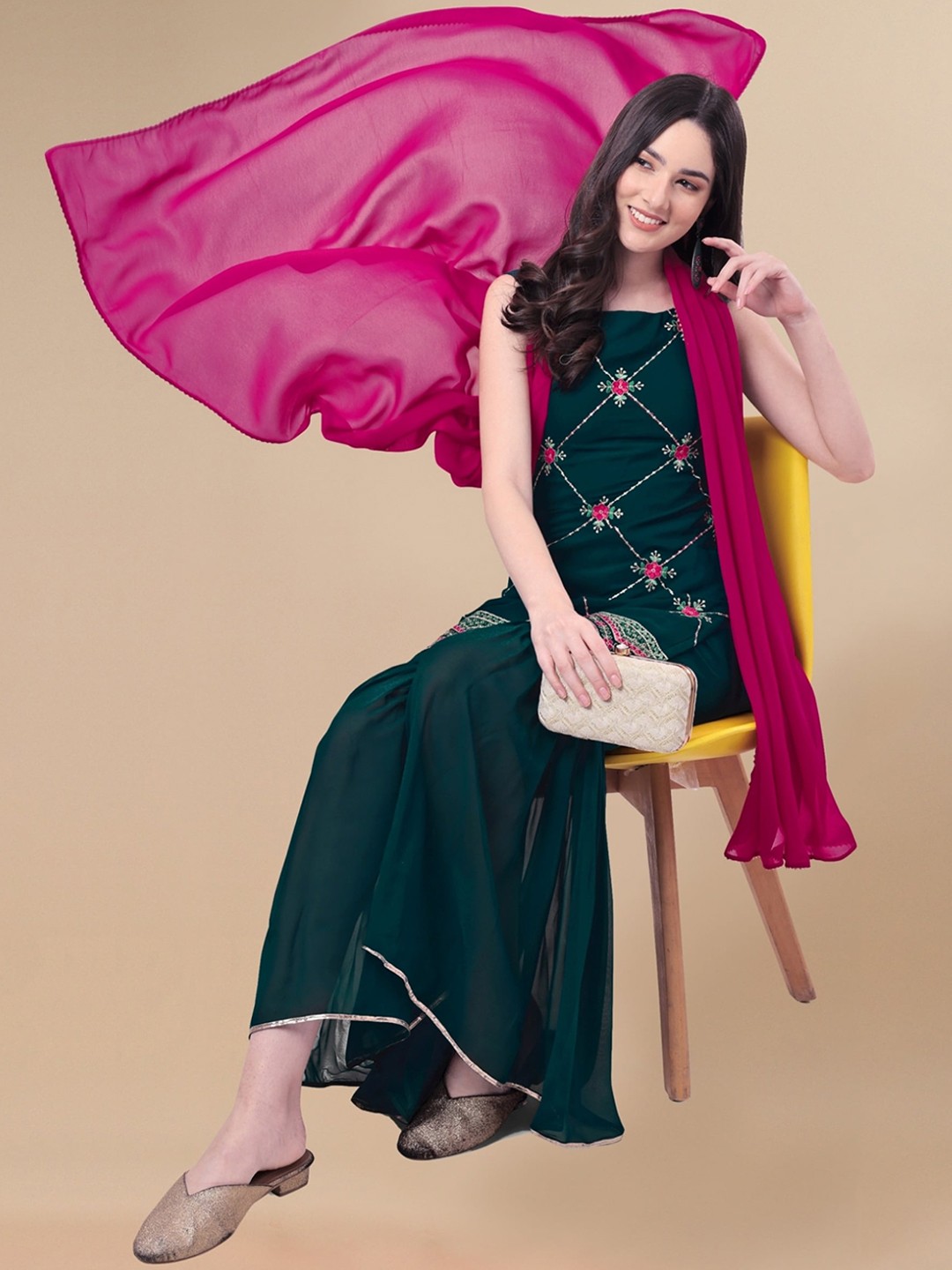 

NIZA FASHION Floral Embroidered Sleeveless Regular Kurta With Sharara With Dupatta, Turquoise blue