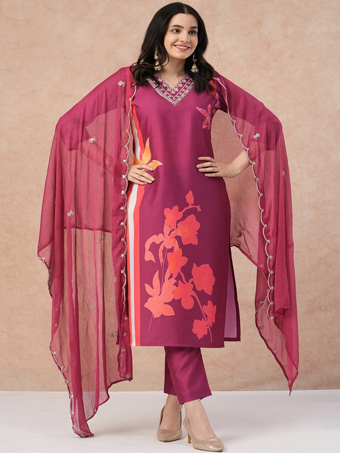 

KALINI Floral Printed Regular Thread Work Kurta With Trousers & Dupatta, Magenta