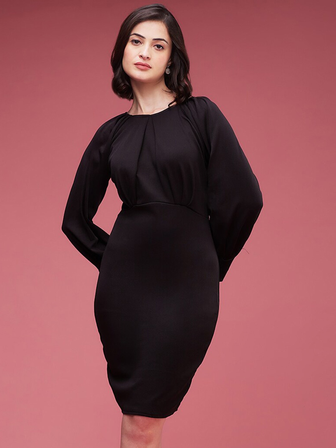 

DressBerry Black Pleated Bodycon Dress