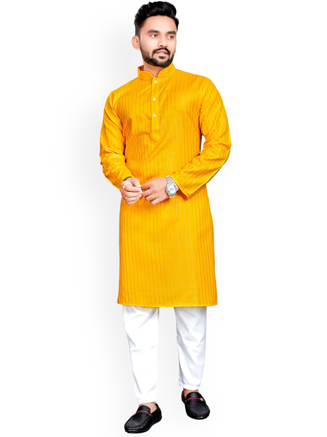 

PERFECTBLUE Striped Sequinned Kurta & Pyjama, Yellow