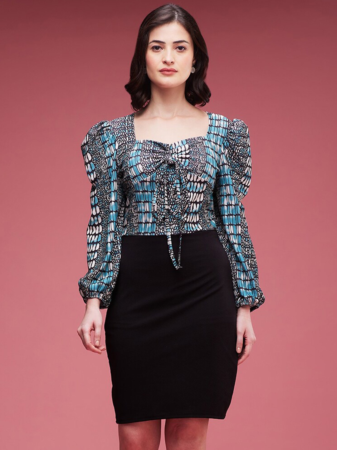 

DressBerry Sea Green & Black Animal Print Puff Sleeve Sheath Dress