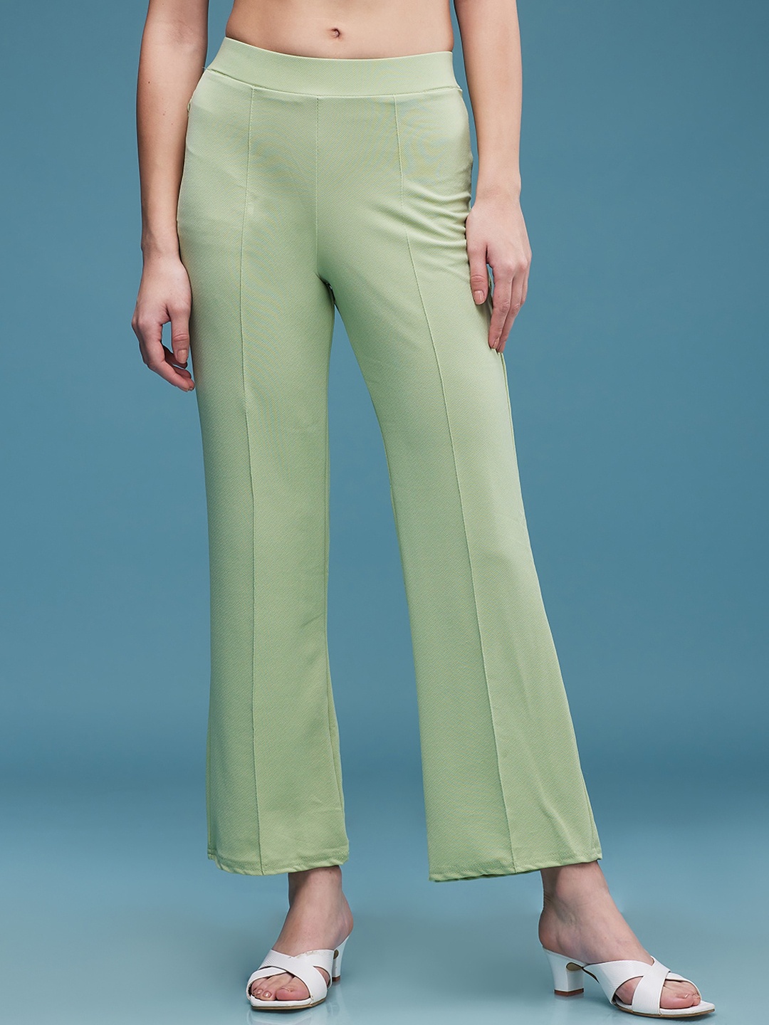 

DressBerry Women Green Relaxed Loose Fit Wrinkle Free Trousers