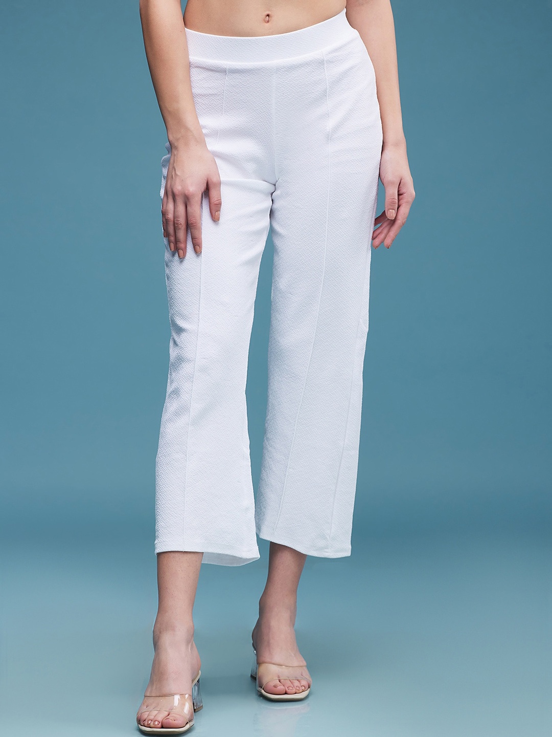 

DressBerry Women White Relaxed Flared Wrinkle Free Cropped Trousers