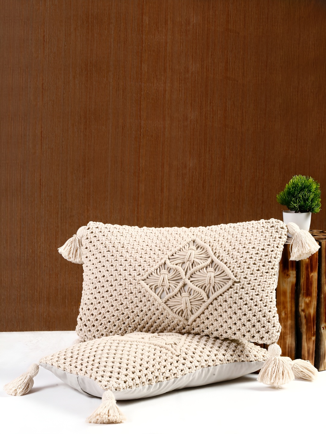 

eyda Cream-Coloured 2 Pieces Cotton Rectangle Cushion Covers