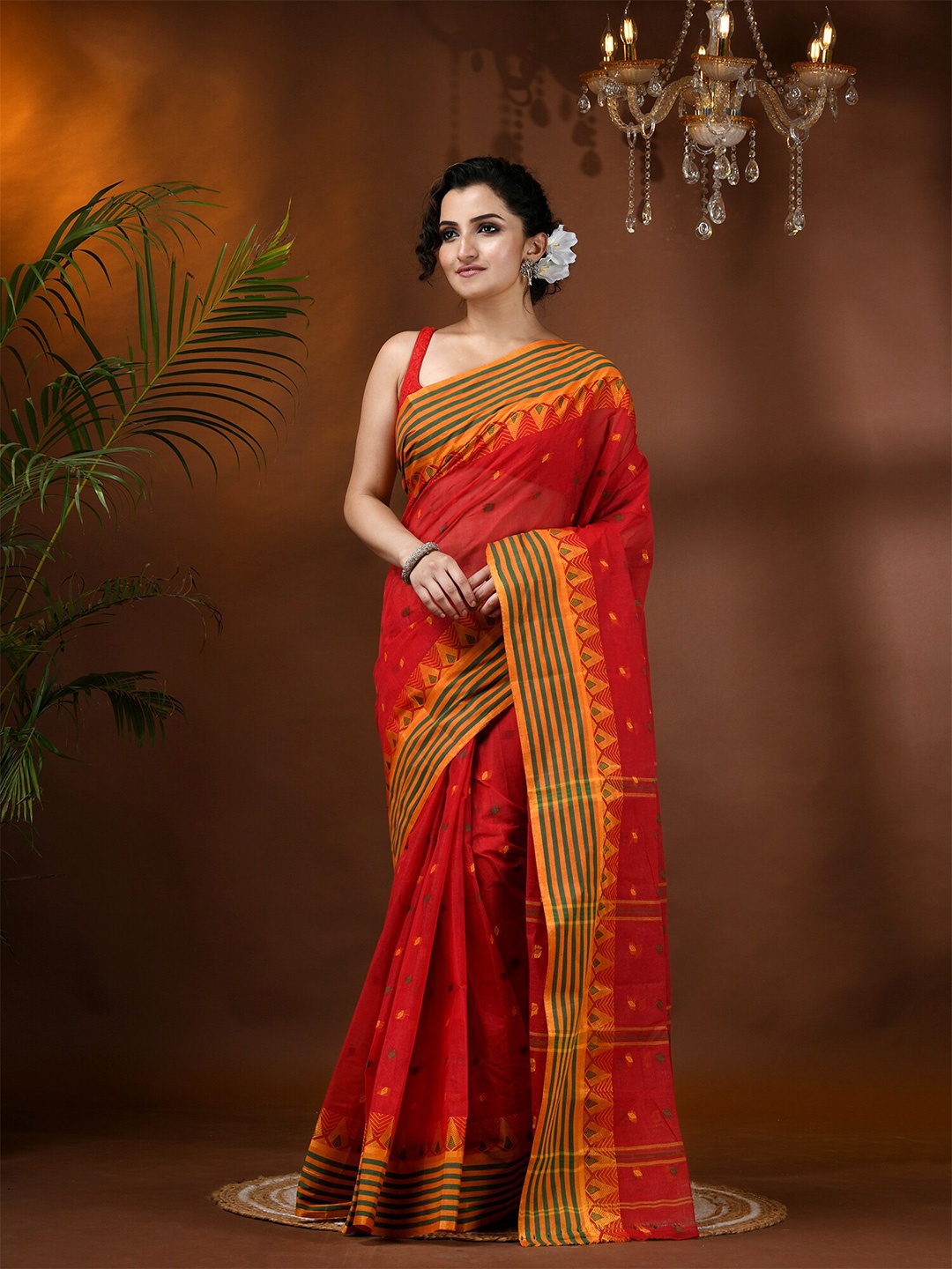 

DESH BIDESH Woven Design Pure Cotton Taant Saree, Red