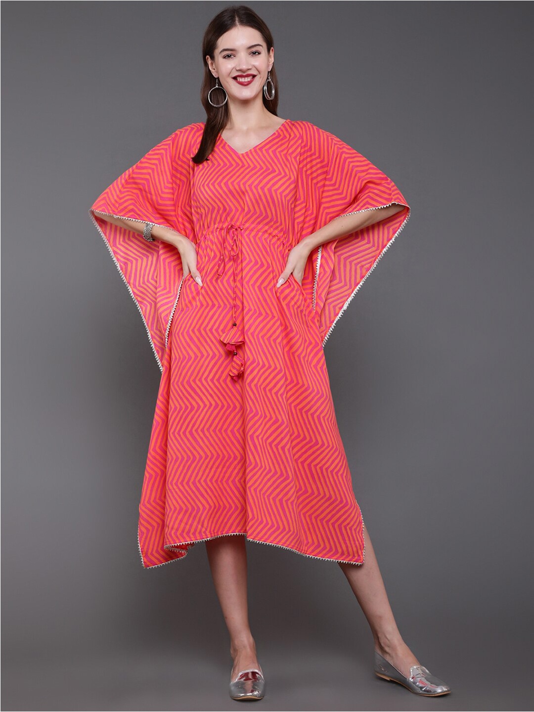 

antaran Printed V-Neck Kimono Sleeve Kaftan Midi Dress, Pink