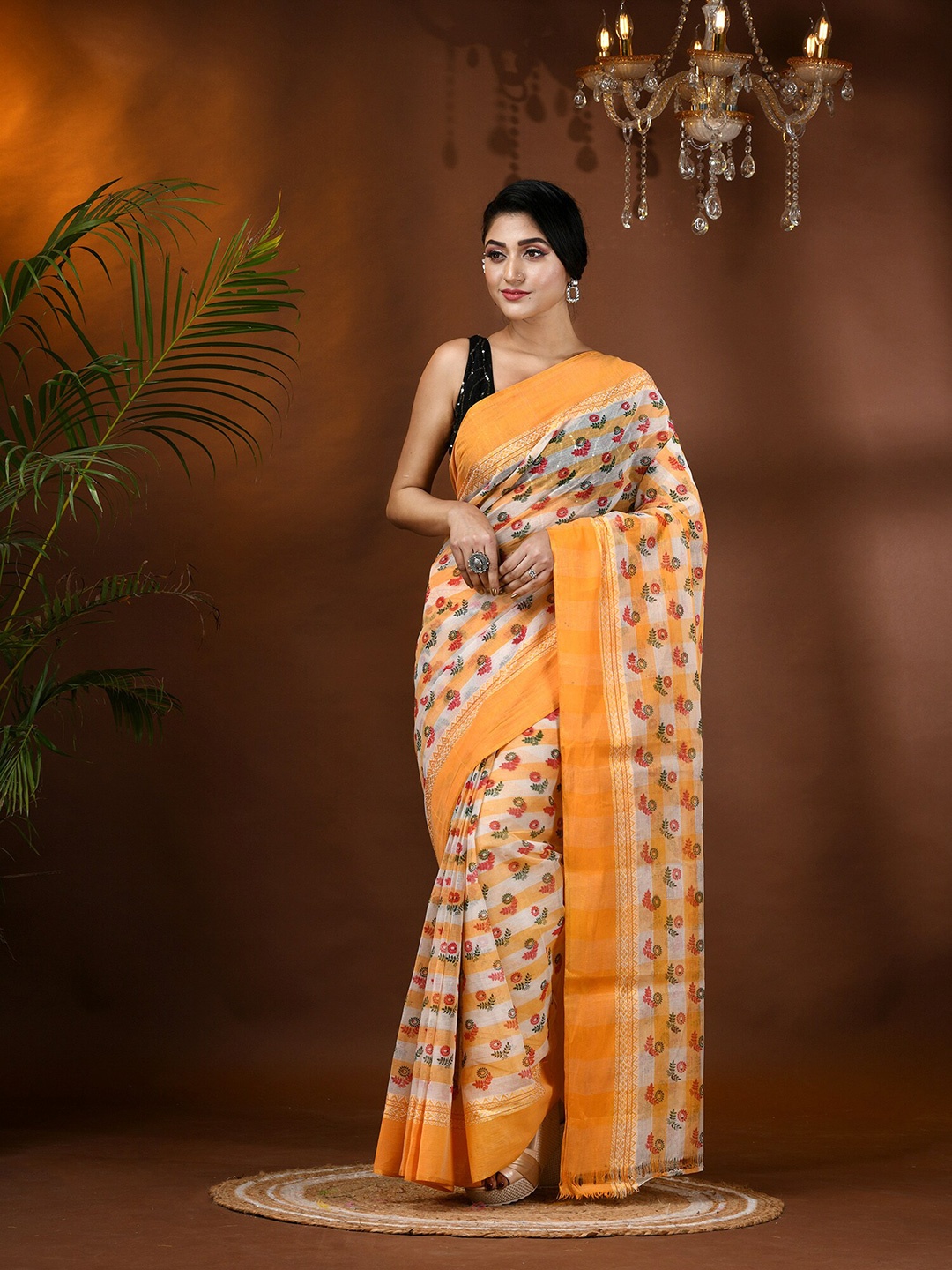 

DESH BIDESH Floral Printed Zari Pure Cotton Taant Saree, Yellow