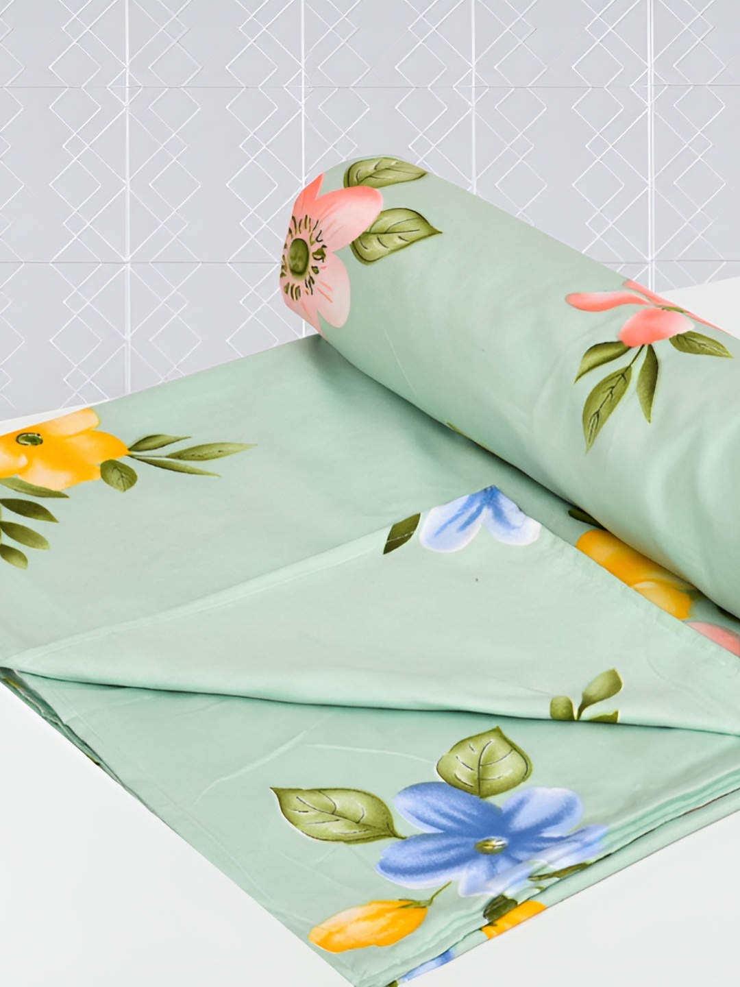 

RRC Green & Blue Floral Printed Double Queen Duvet Cover With Zipper & Ties