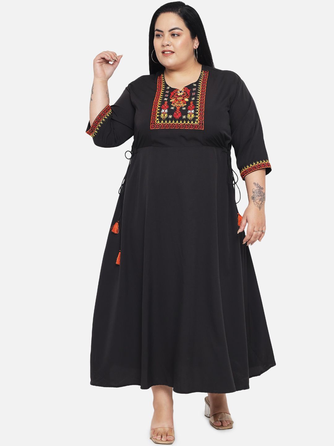 

Indietoga Women's Plus Size Black Embroidered Fit And Flare Long Maxi Dress