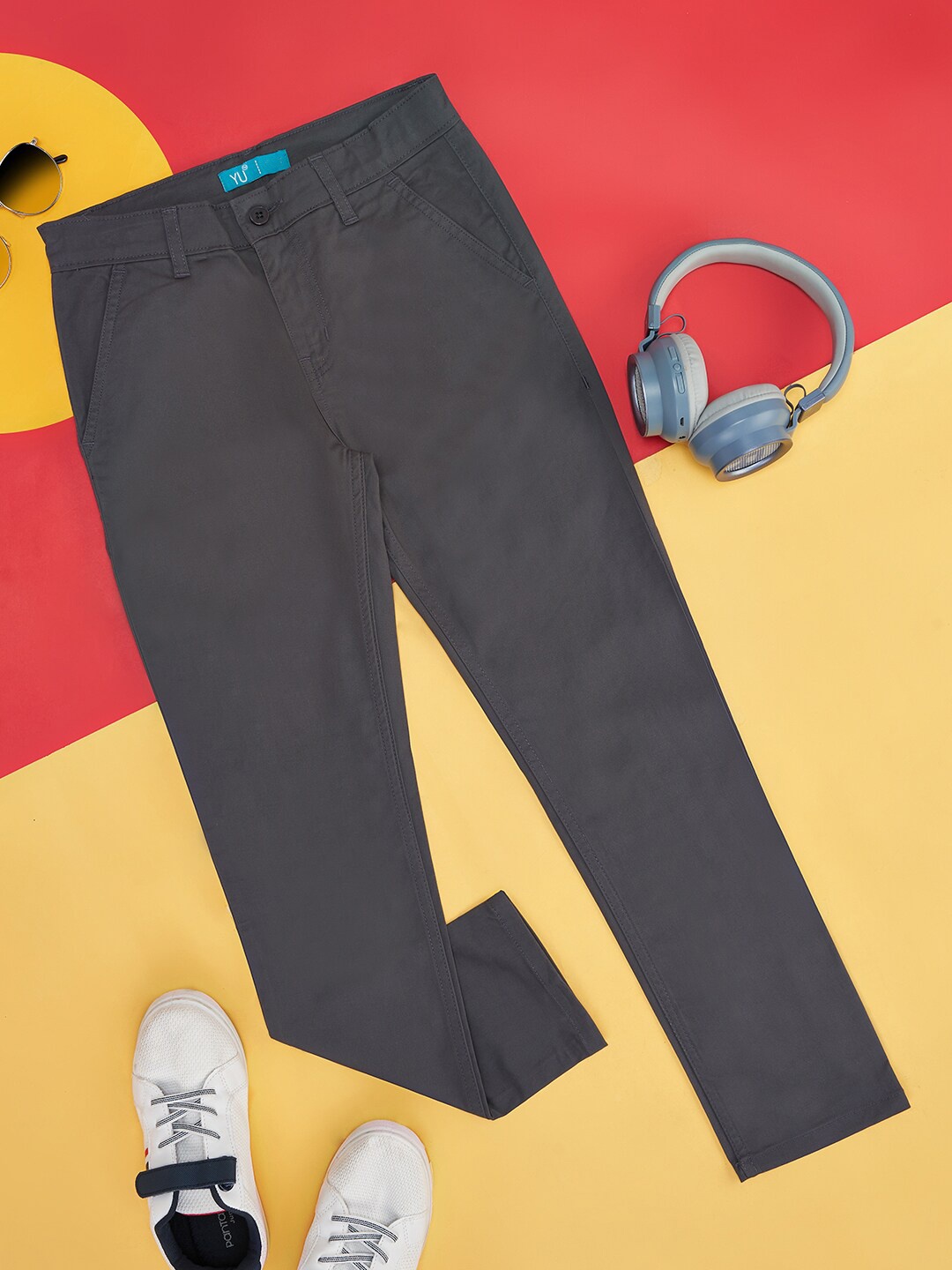 

YU by Pantaloons Boys Mid Rise Trousers, Charcoal