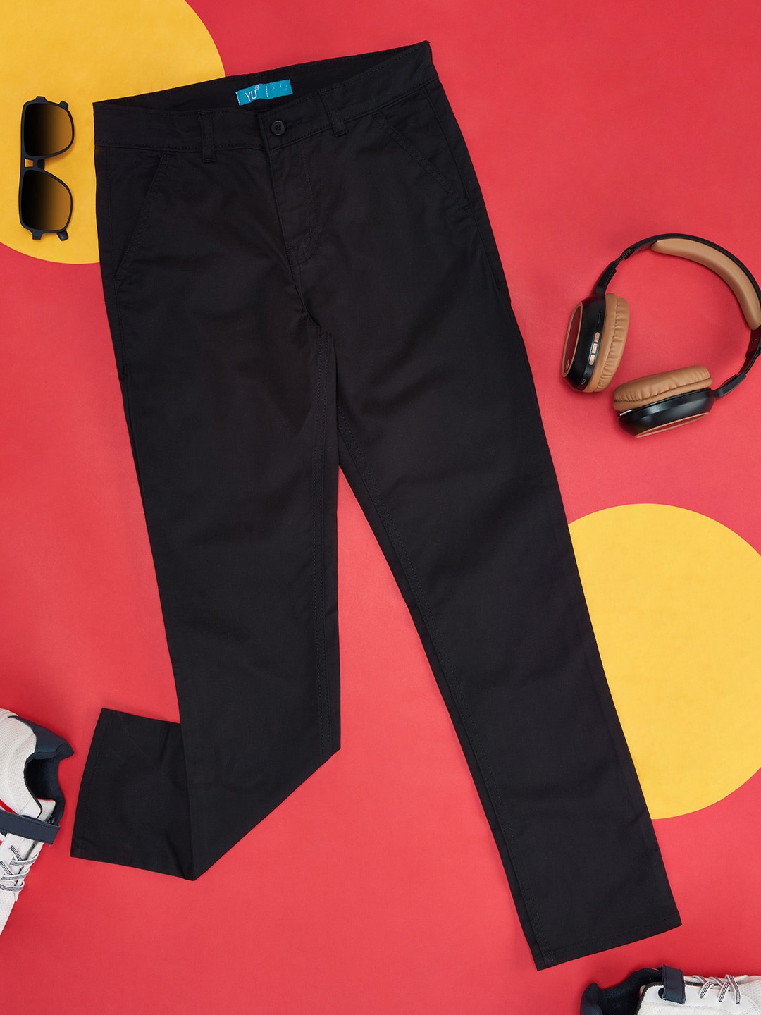

YU by Pantaloons Boys High-Rise Trousers, Black