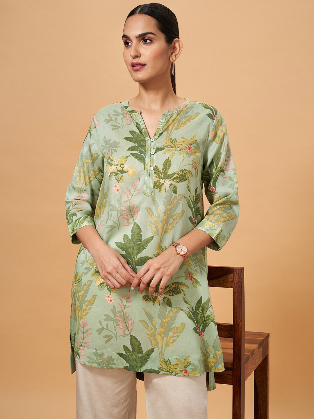 

Marigold Lane Floral Printed Mandarin Collar Tunic, Green