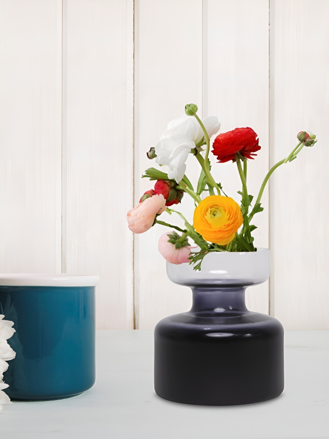 

Clovefry Black & White Colourblocked Glass Vase