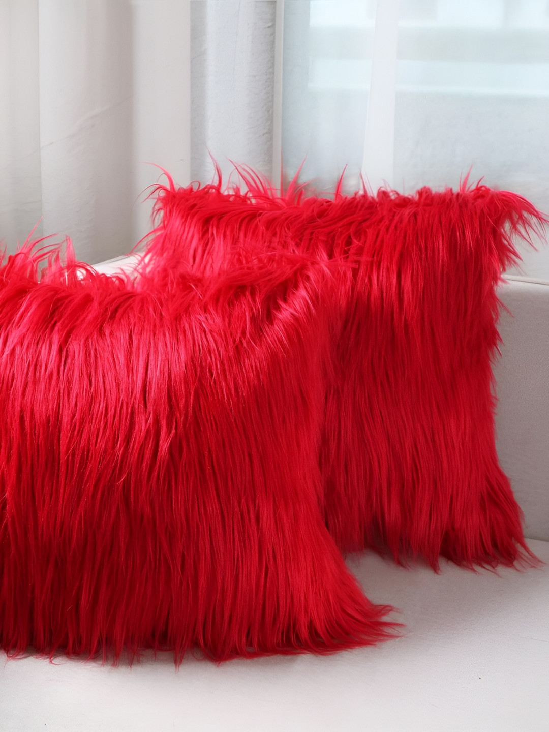

MONKDECOR Red 2 Pieces Fur Square Cushion Covers