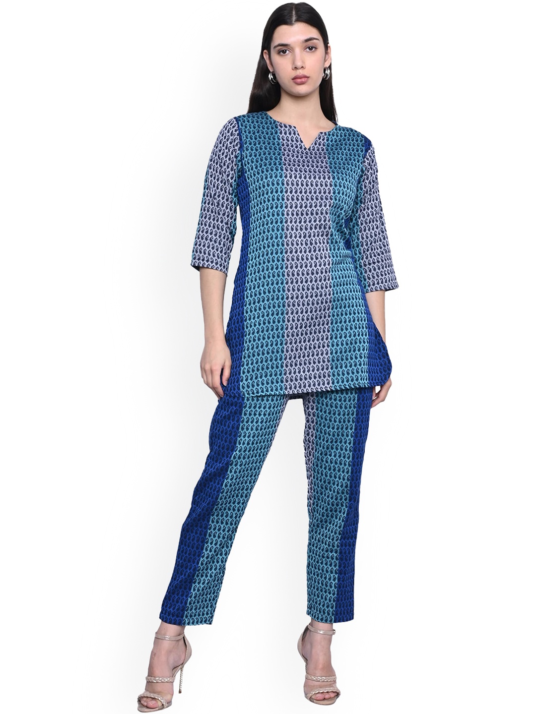 

VINISHAA KLOTHING Printed Kurta & Trousers Set, Blue