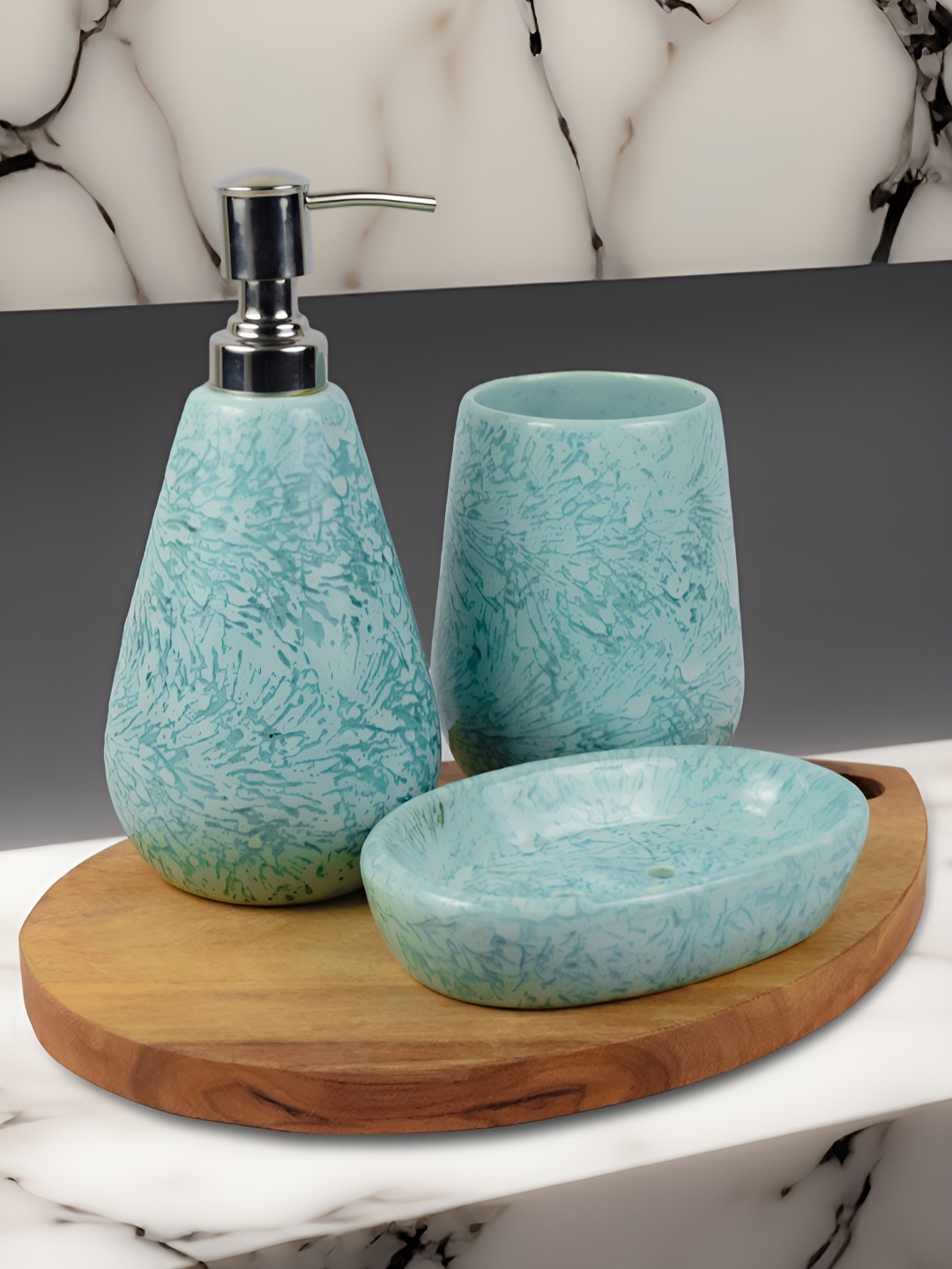 

Kaolinite Blue & Silver-Toned 3Pcs Abstract Ceramic Classic Glossy Soap Dispensers