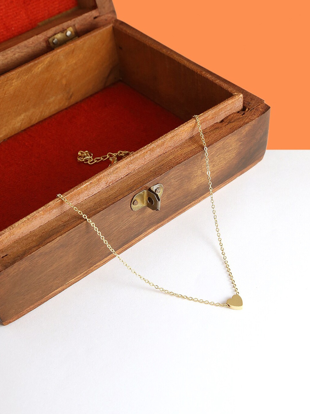 

The Pari Gold-Plated Necklace