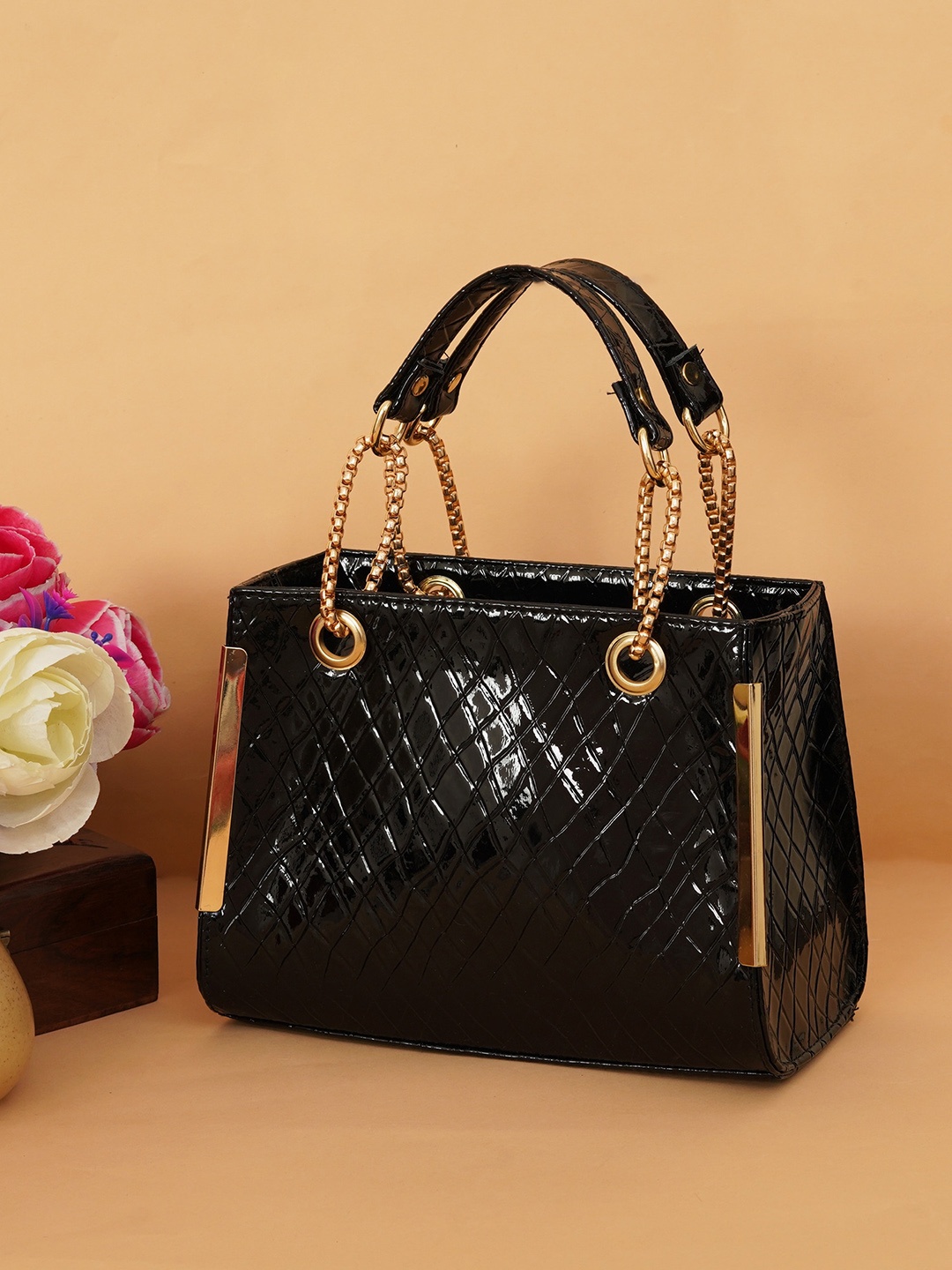 

FABBHUE Textured Synthetic Leather Structured Handheld Bag, Black
