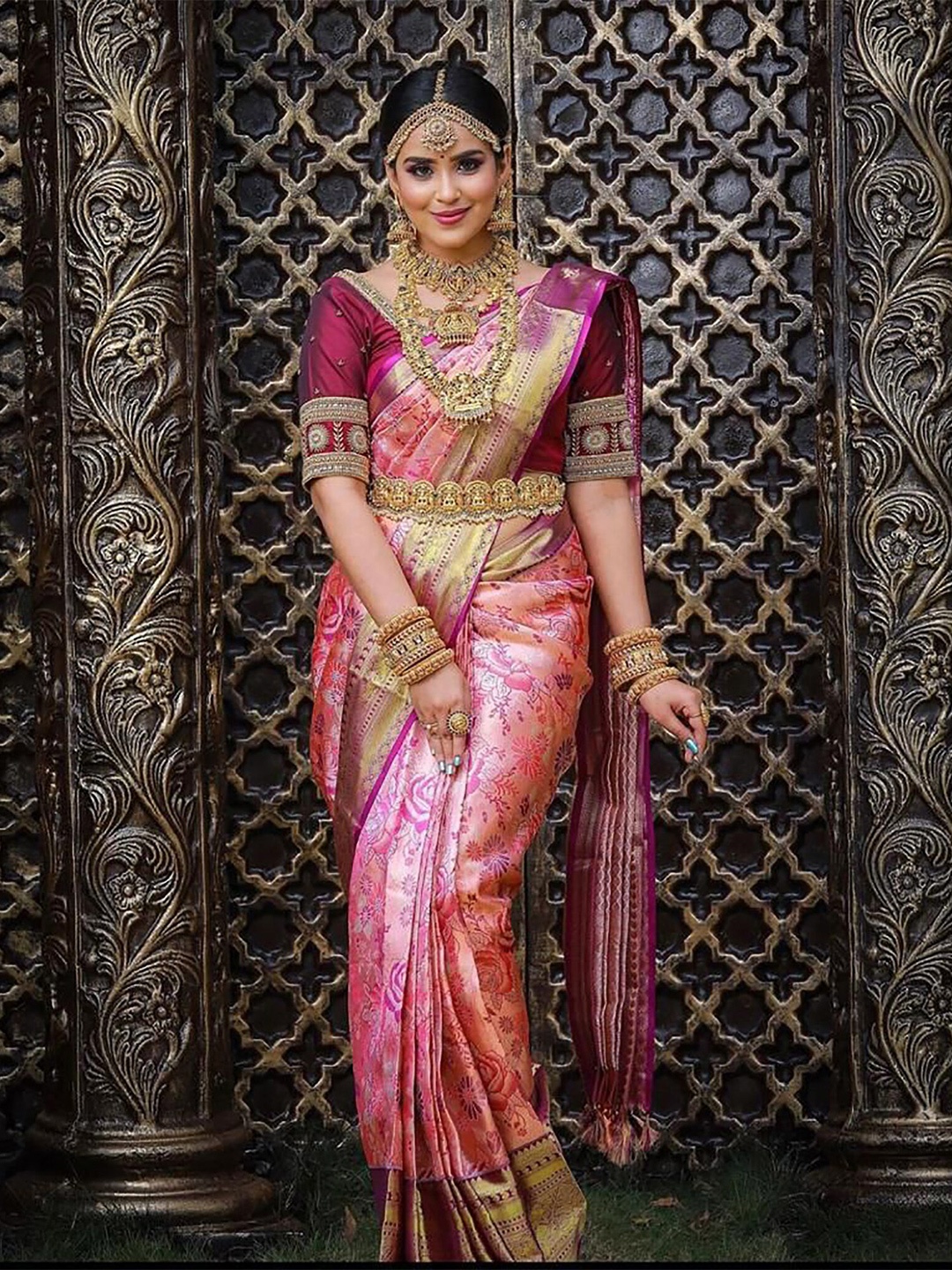 

Anjaneya Sarees Floral Woven Design Zari Banarasi Saree, Pink