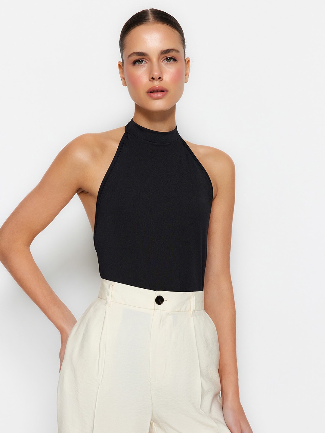 

Trendyol Halter Neck Sleeveless Bodysuit, Black