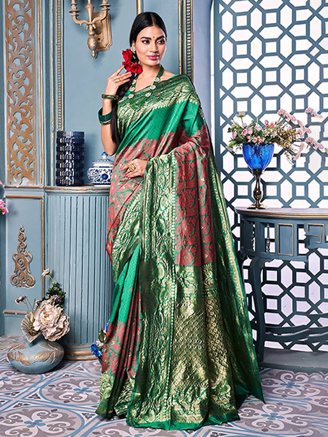 

Anjaneya Sarees Woven Design Zari Banarasi Saree, Green