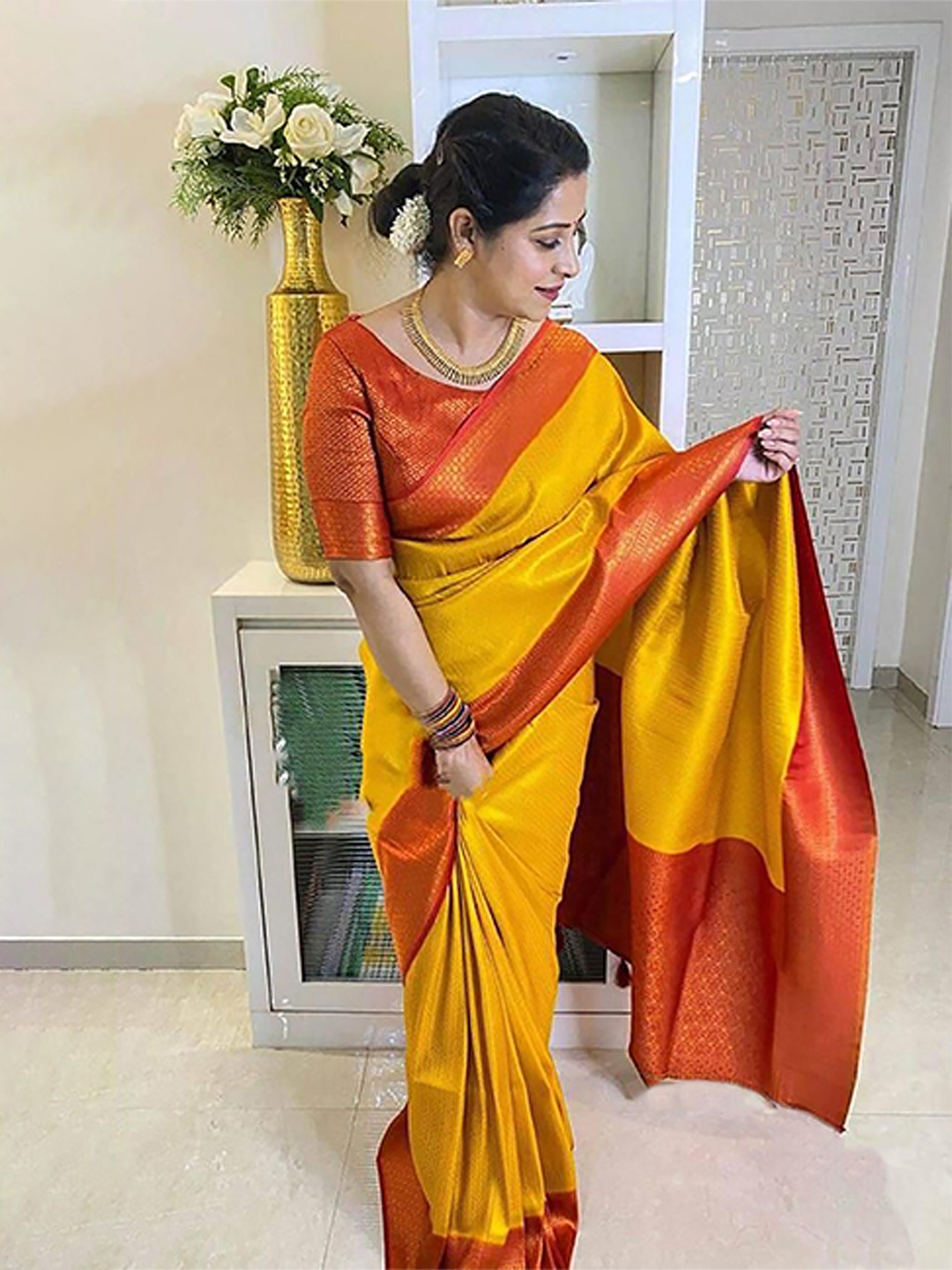 

Anjaneya Sarees Woven Design Zari Banarasi Saree, Yellow