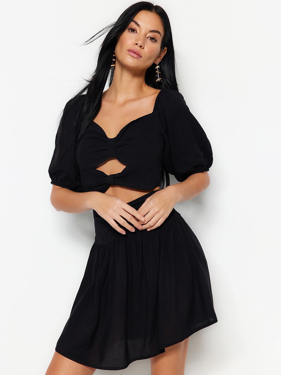 

Trendyol Sweetheart Neck Cut Outs Detail Top With Flared Skirt, Black