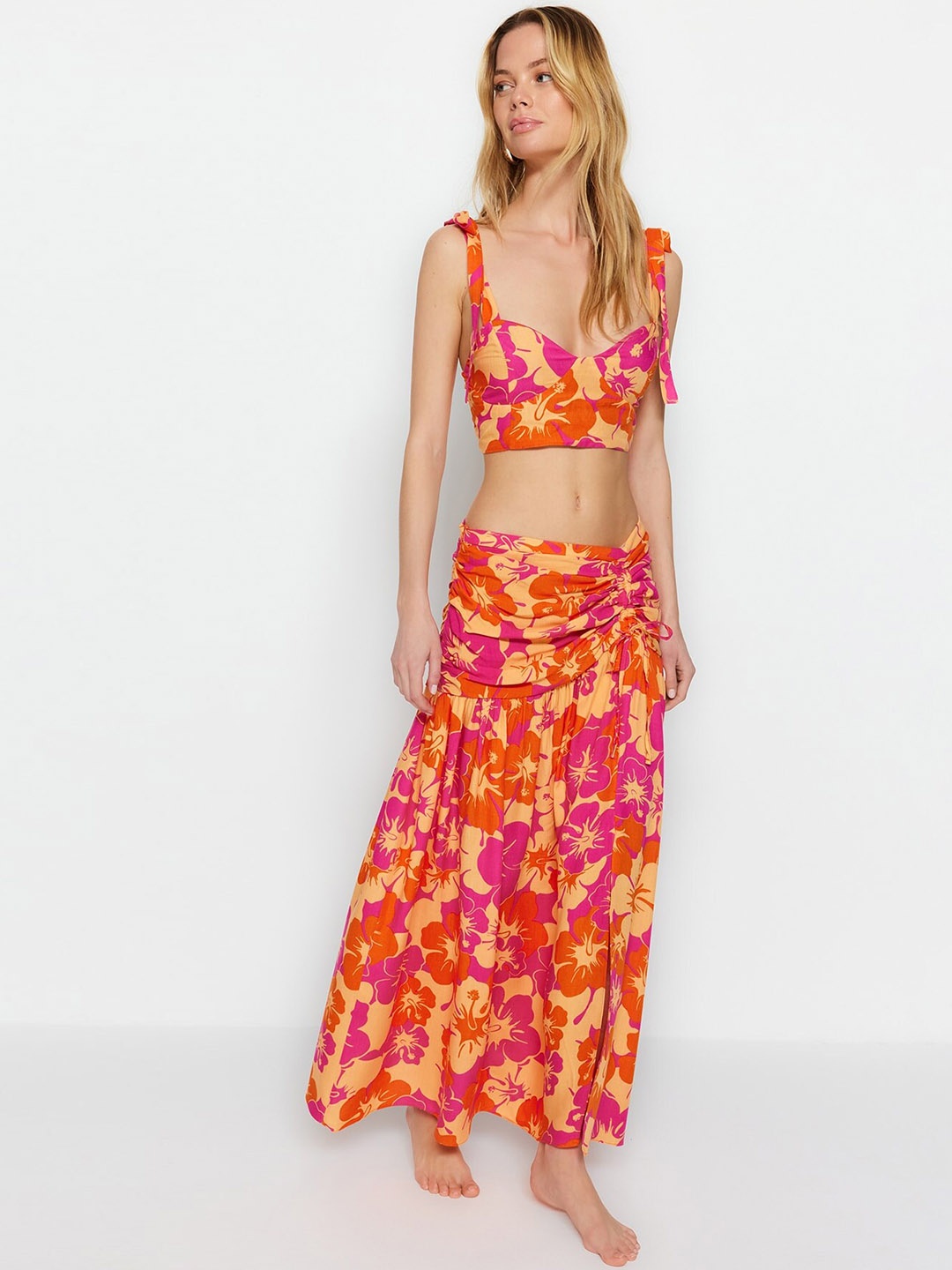 

Trendyol Floral Printed Shoulder Straps Crop Top With Skirts Co-Ords, Pink