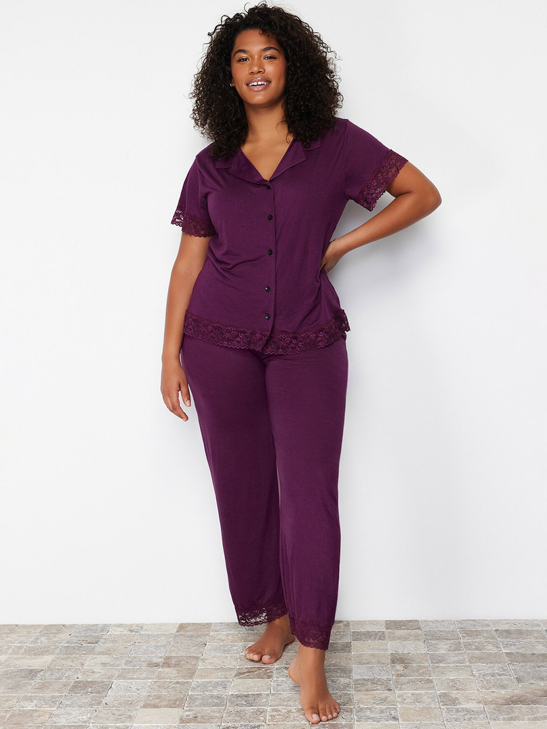 

Trendyol Plus Size Shirt Collar Lace Detail Night Suit, Purple
