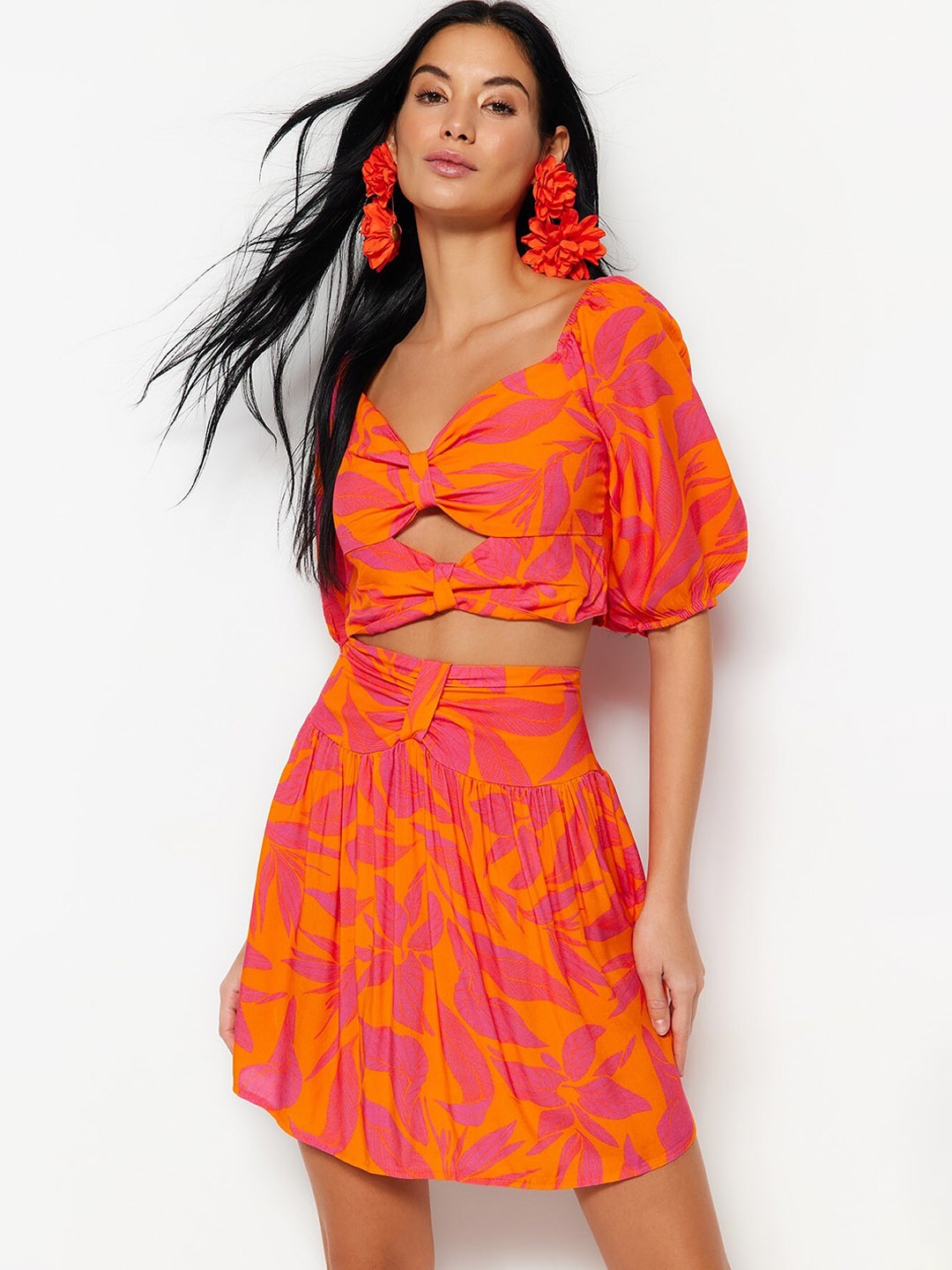

Trendyol Floral Printed Cut Out Crop Top With Skirt, Orange