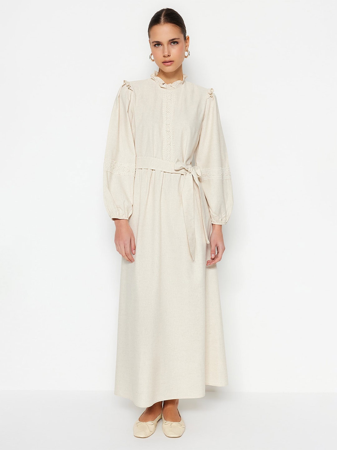 

Trendyol Cuffed Sleeves Maxi Dress, Off white