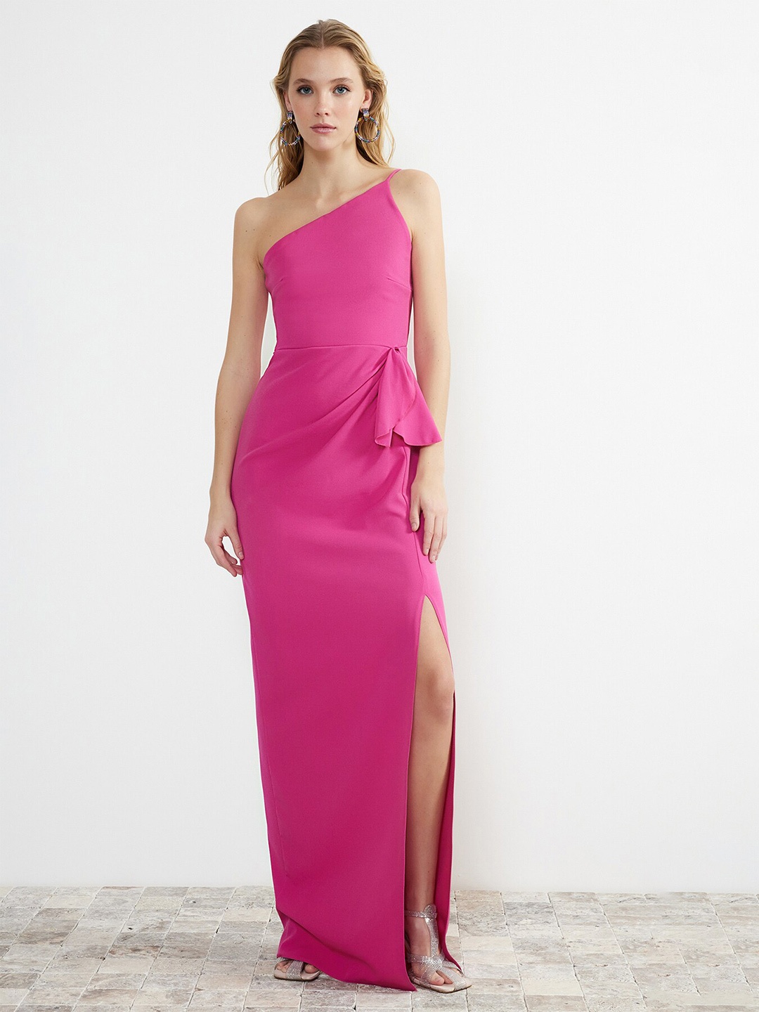 

Trendyol One Shoulder Ruffled Bodycon Maxi Dress, Pink