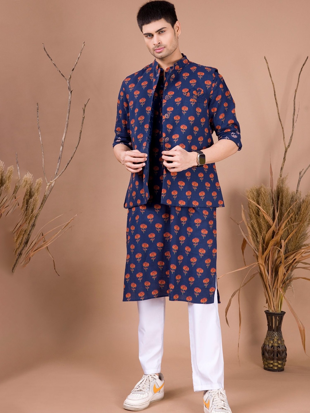 

SHIWAM ETHNIX Men Printed Regular Kurta with Pyjamas, Navy blue