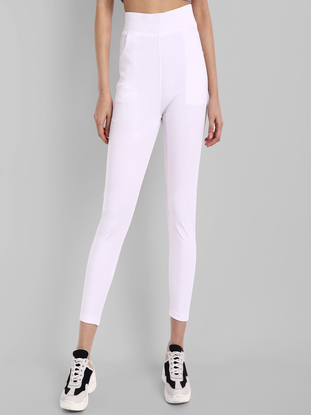 

KRONMENINEN Relaxed-Fit Rapid-Dry Ankle-Length Tights, White