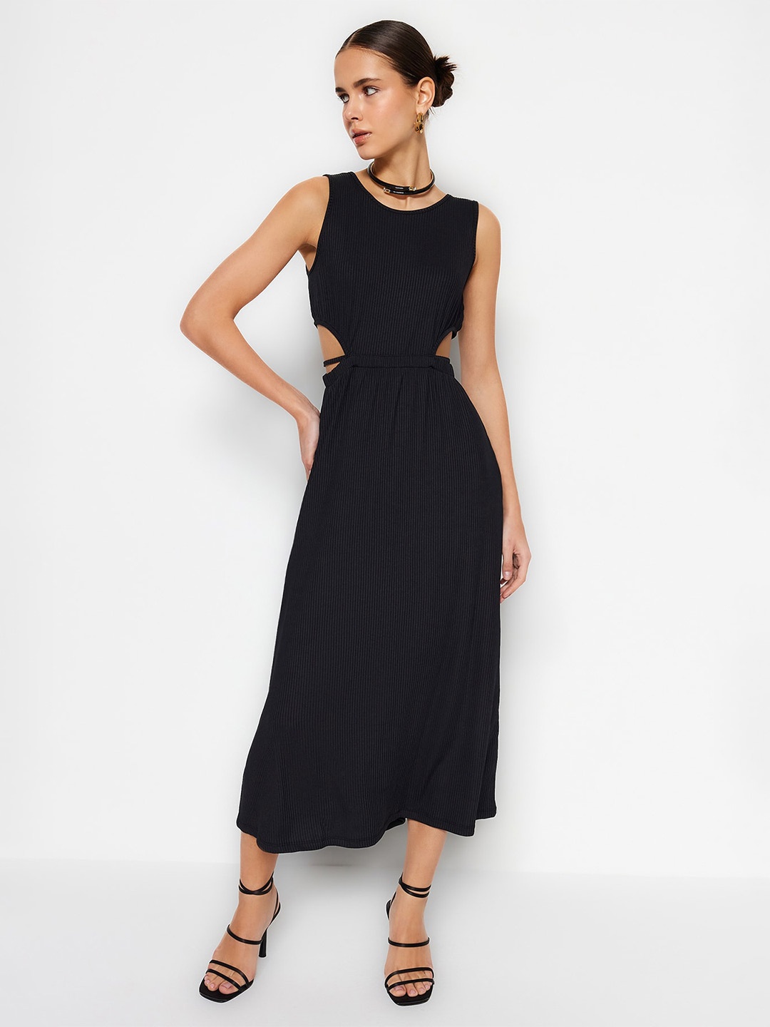 

Trendyol Fit & Flare Midi Dress, Na