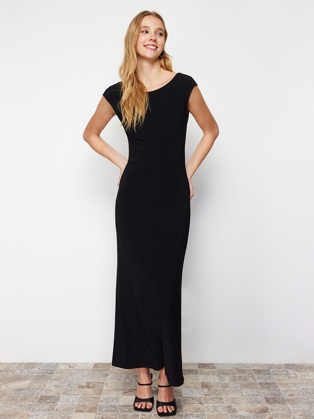 

Trendyol Women Solid Backless Maxi Dress, Black