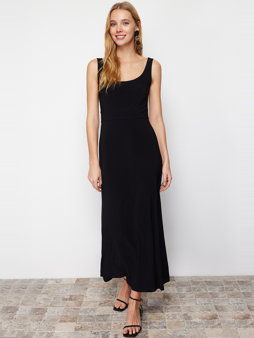 

Trendyol Maxi Solid Dress, Black