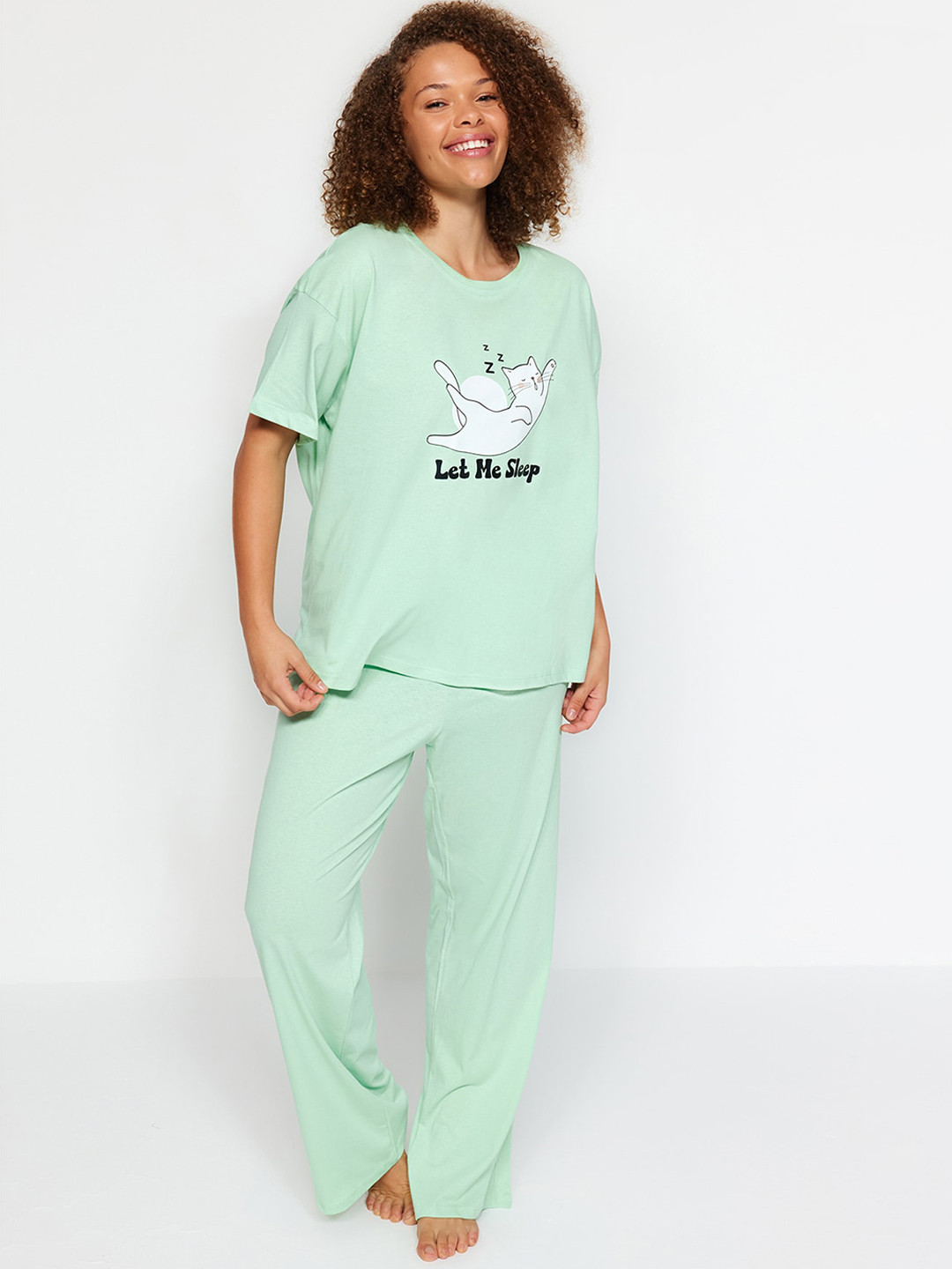 

Trendyol Women Graphic Printed Pure Cotton Night suit, Green