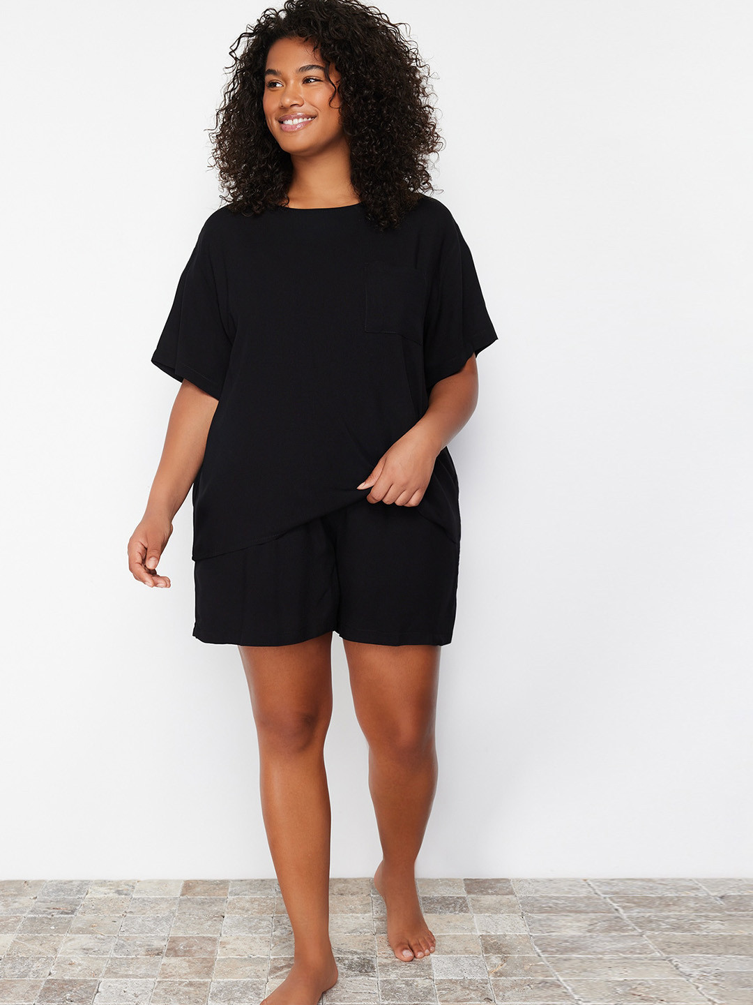 

Trendyol Women Solid Night suit, Black
