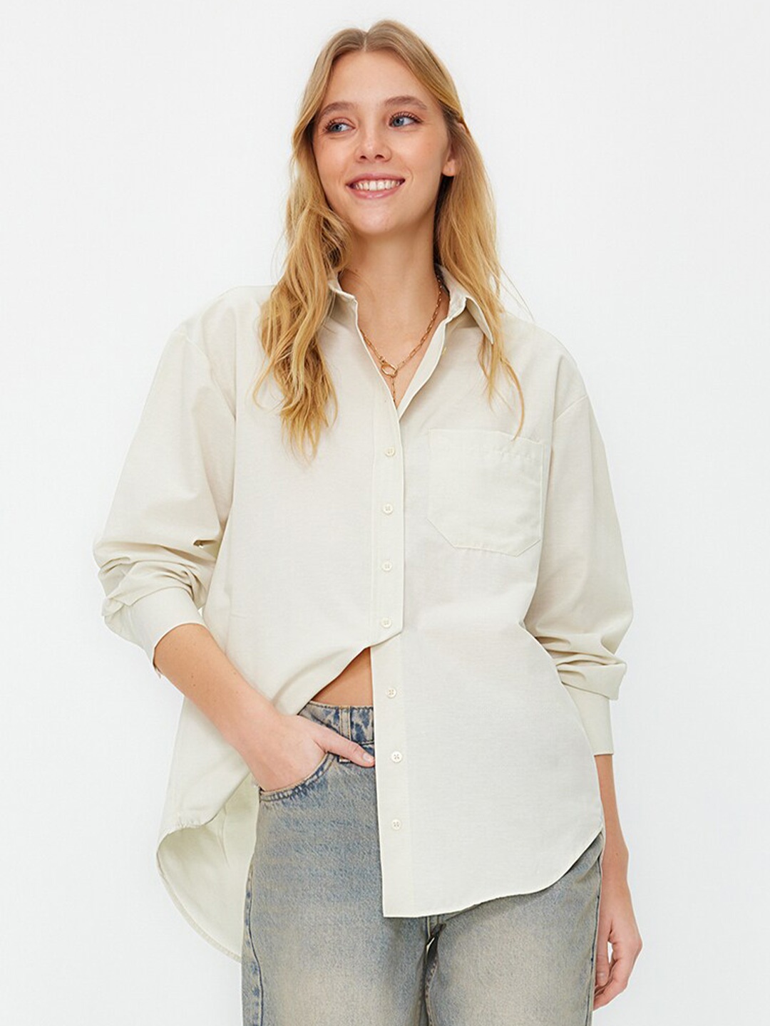 

Trendyol Women Opaque Casual Shirt, Na