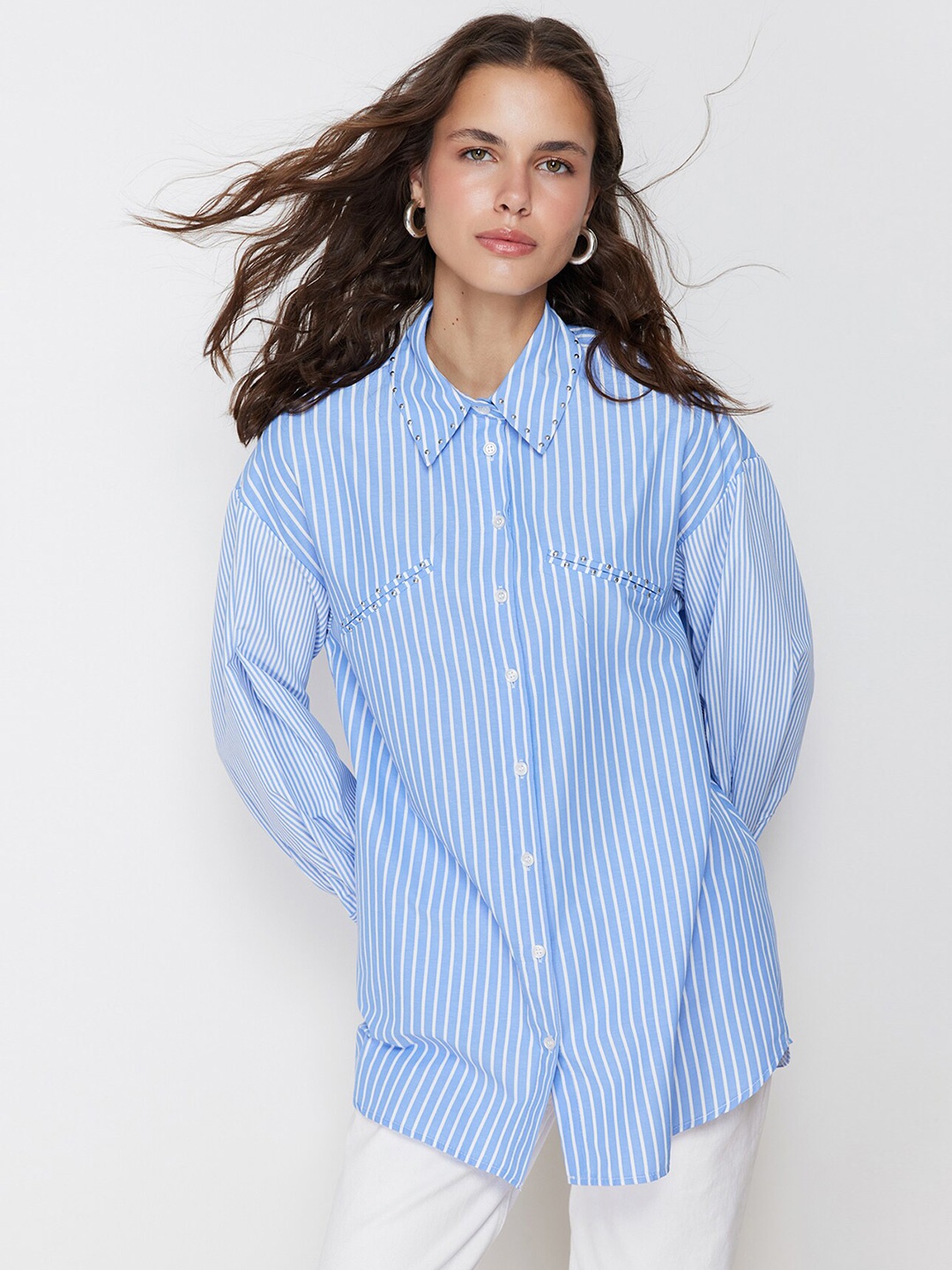 

Trendyol Women Opaque Striped Casual Shirt, Na