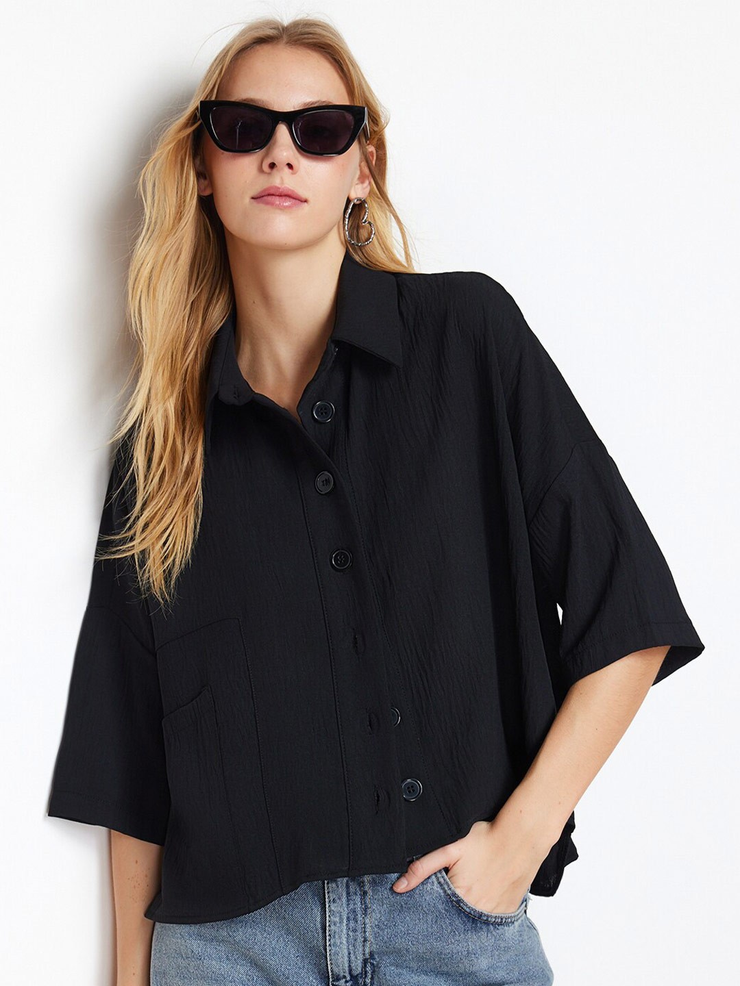 

Trendyol Women Opaque Casual Shirt, Na