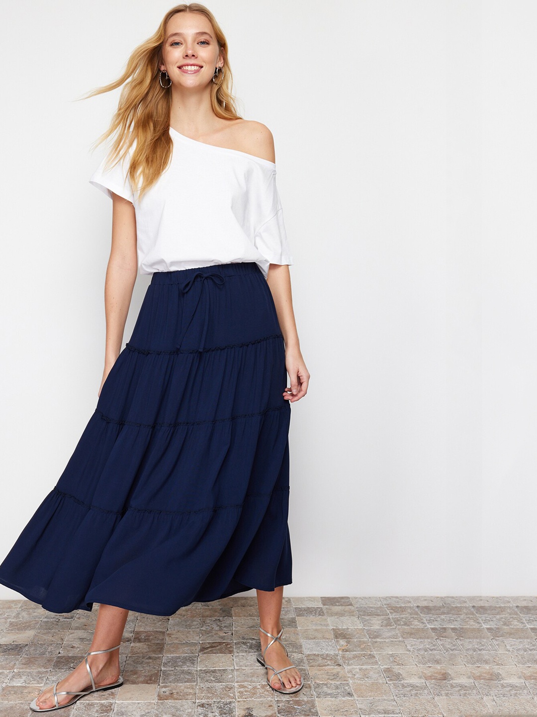 

Trendyol Flared A Line Maxi Skirt, Navy blue